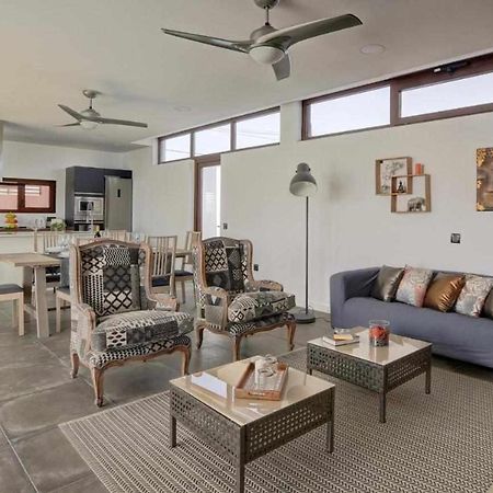 Villa Ponzos Chalet Independiente Y Privado Triquivijate المظهر الخارجي الصورة