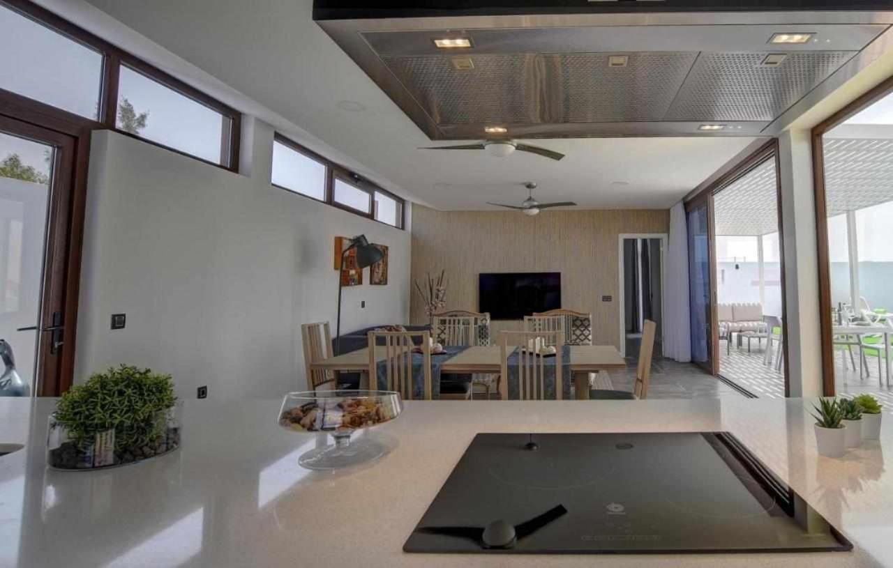 Villa Ponzos Chalet Independiente Y Privado Triquivijate المظهر الخارجي الصورة
