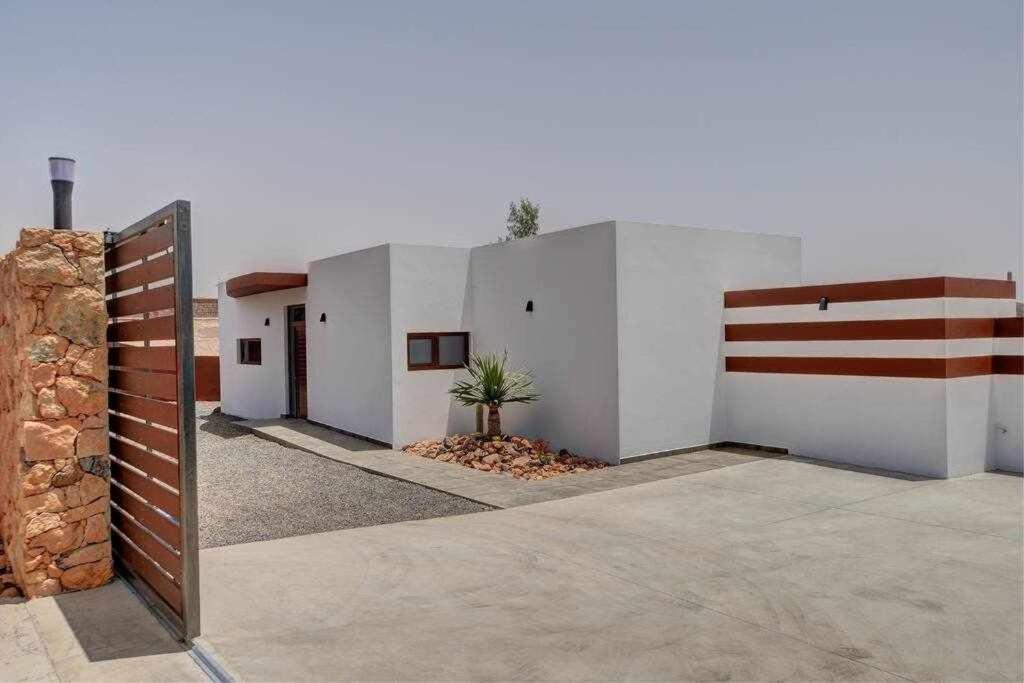 Villa Ponzos Chalet Independiente Y Privado Triquivijate المظهر الخارجي الصورة