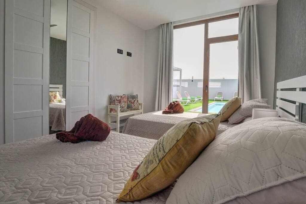 Villa Ponzos Chalet Independiente Y Privado Triquivijate المظهر الخارجي الصورة