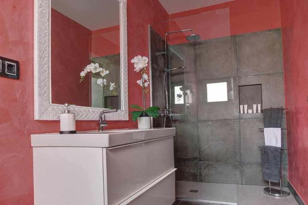 Villa Ponzos Chalet Independiente Y Privado Triquivijate المظهر الخارجي الصورة