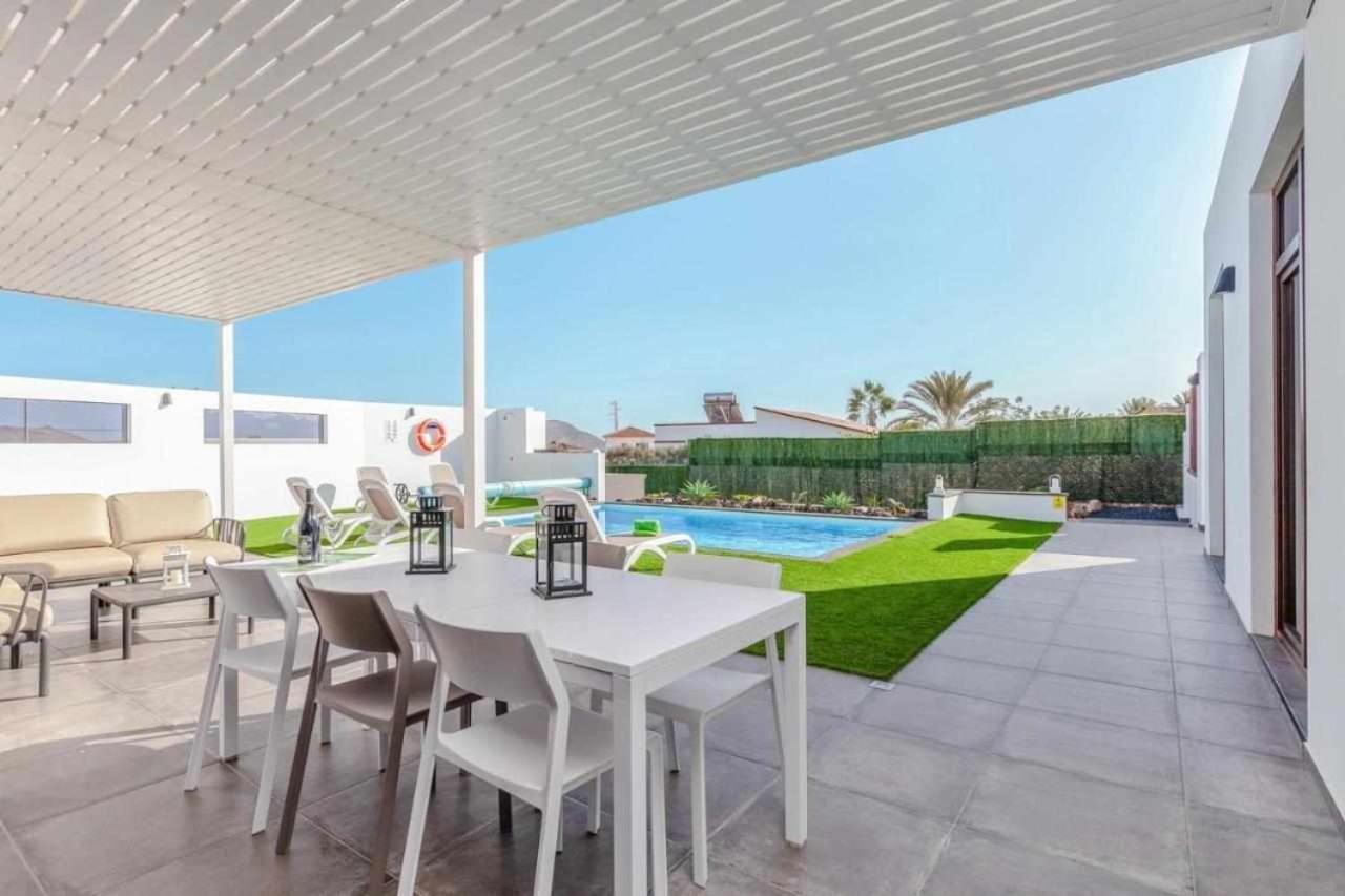 Villa Ponzos Chalet Independiente Y Privado Triquivijate المظهر الخارجي الصورة